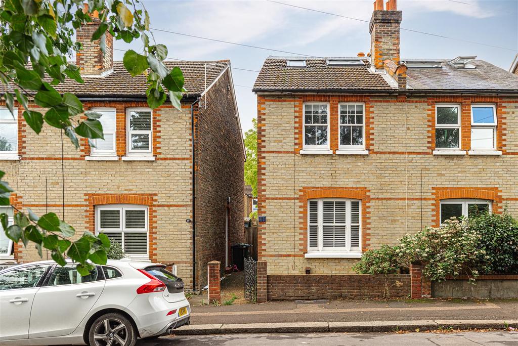 Alpine Road, Redhill 3 bed house £475,000