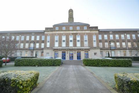 2 bedroom flat to rent - Academy Court, Longbridge Road, Dagenham