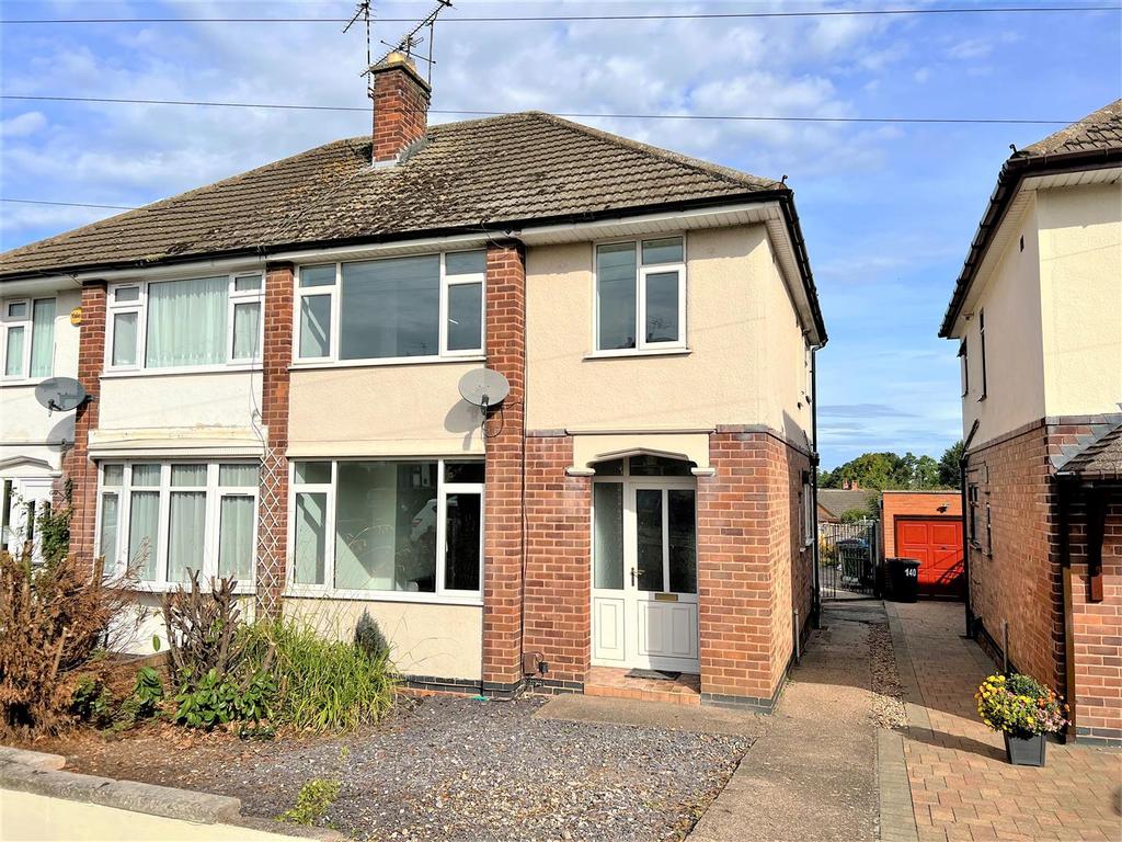 Castle Road, Weddington, Nuneaton 3 bed semidetached house £229,950