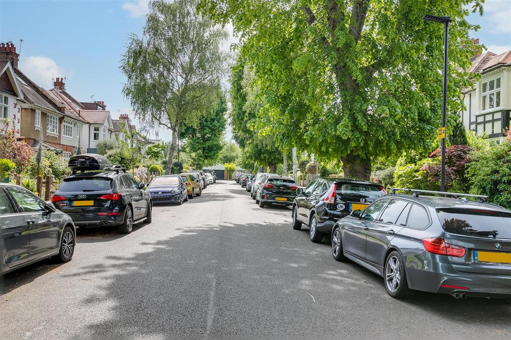 FOR SALE Wilmington Avenue W4
