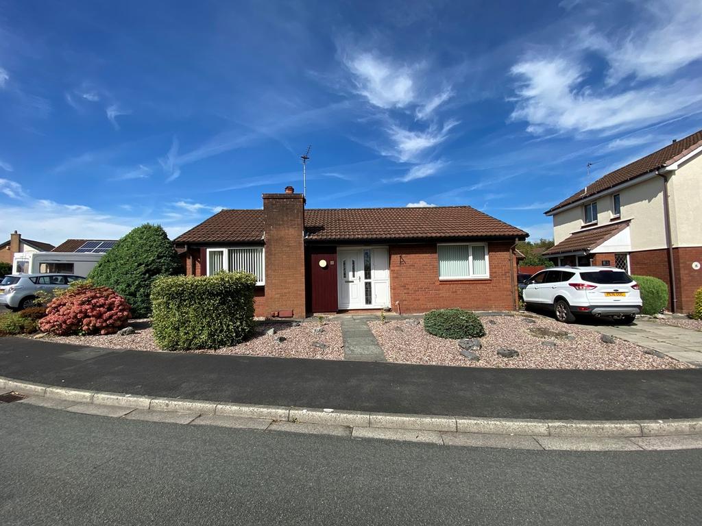 Freshfields, Lea, Preston, PR2 2 bed detached bungalow £235,000