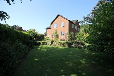 5 bedroom detached house for sale, Friars Close, Cheadle