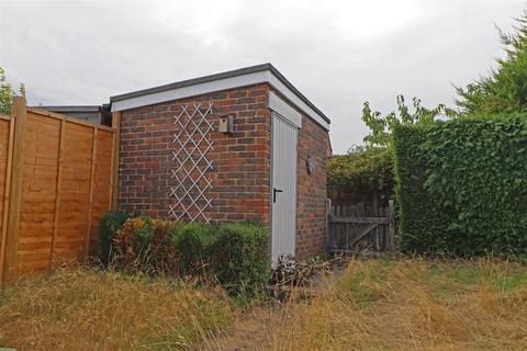 11 Brookland Way, Coldwaltham, Pulborough, RH20 1LT