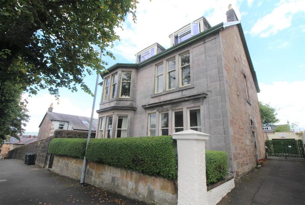 Fox Street, Greenock 2 bed flat £222,000