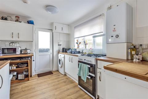 4 Broad Park, Launceston, PL15 8DS