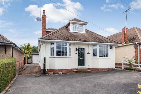 4 bedroom detached bungalow for sale - Yeoman Way, Bearsted, Maidstone