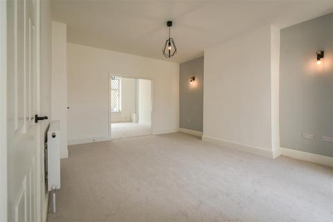 16 Adelaide Street, Clayton Le Moors, Accrington, BB5 5LU
