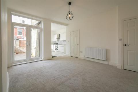 16 Adelaide Street, Clayton Le Moors, Accrington, BB5 5LU