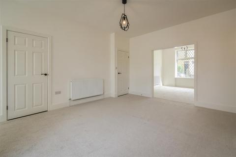 16 Adelaide Street, Clayton Le Moors, Accrington, BB5 5LU