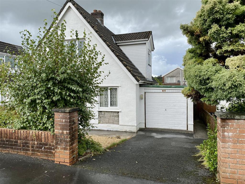 Maesycoed, Ammanford 2 bed detached bungalow for sale £279,950
