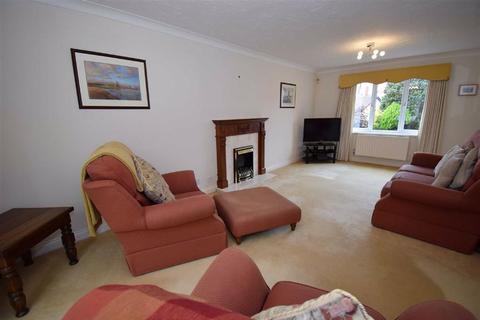 80 Beaconside, South Shields, NE34 7PX