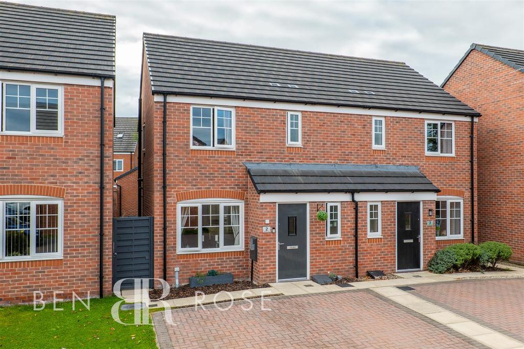 Cottonwood Close, Bamber Bridge, Preston 3 bed semidetached house for