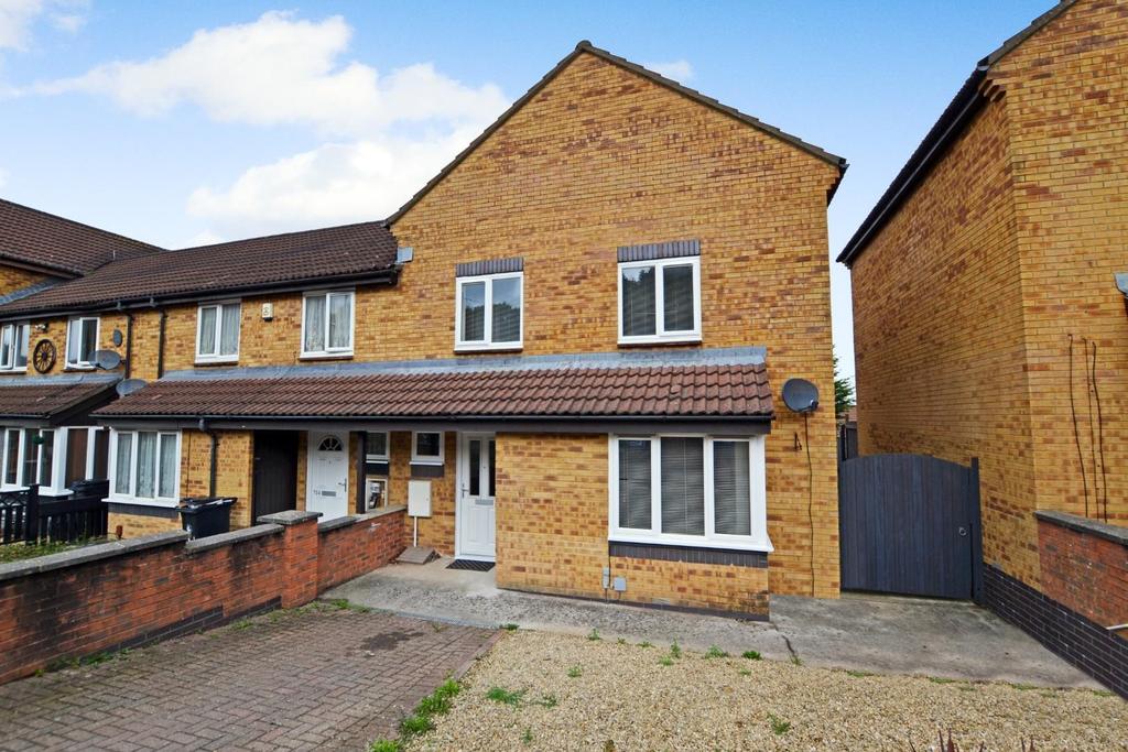 Bishport Avenue, Bristol 3 bed end of terrace house £275,000