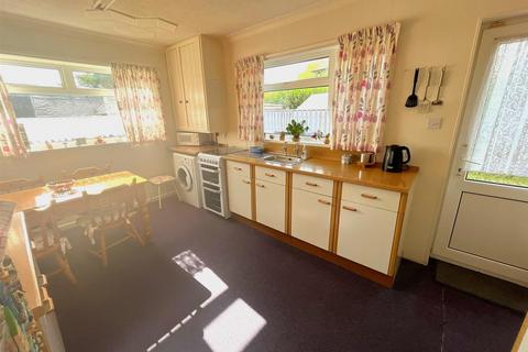 2 bedroom detached bungalow for sale, Ashcourt Drive, Hornsea