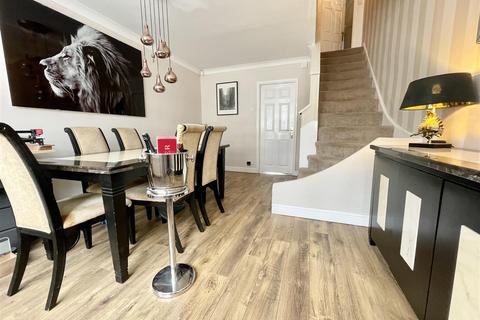 138 Blakedown Road, Halesowen, B63 4QL