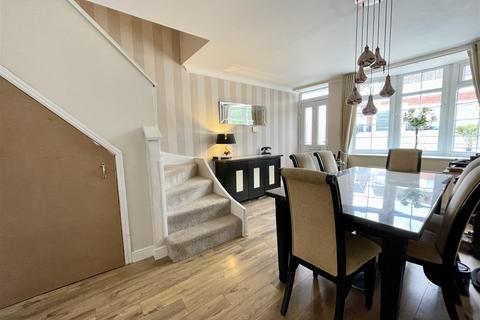 138 Blakedown Road, Halesowen, B63 4QL