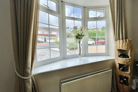 138 Blakedown Road, Halesowen, B63 4QL