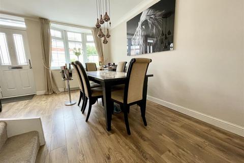 138 Blakedown Road, Halesowen, B63 4QL