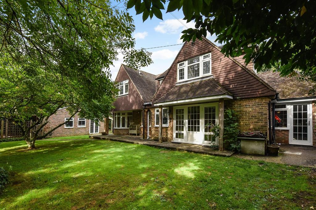 Bridle Lane, Slindon Common 4 bed detached house £850,000