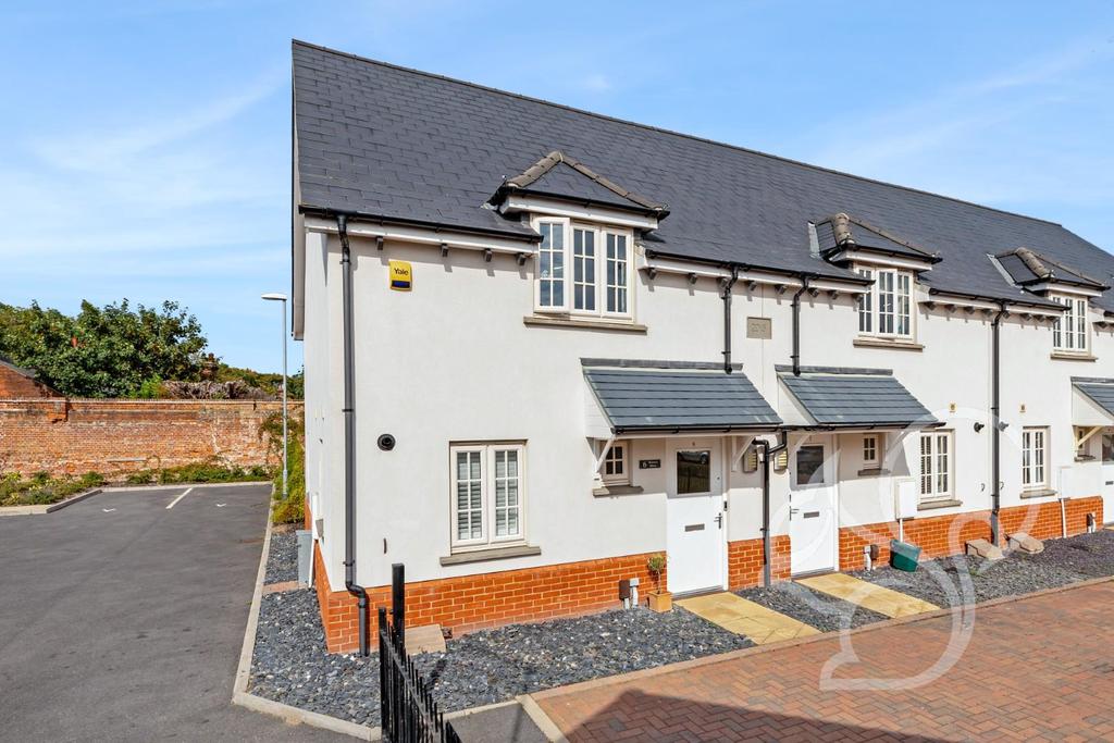 Meeanee Mews, Colchester 2 bed end of terrace house for sale £290,000