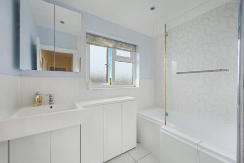 91 Waverley Road, Epsom, KT17 2LL