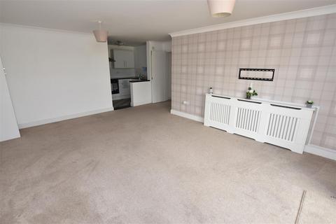 2 bedroom flat for sale, Eastern Esplanade, Canvey Island SS8