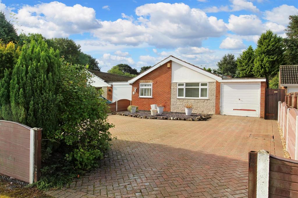 Overdale Avenue, SuttonInAshfield 2 bed detached bungalow for sale