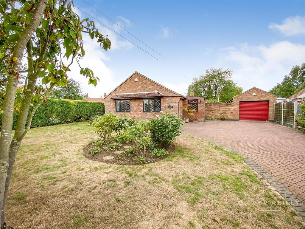 The Moorings, Chapel Lane, North... 3 bed detached bungalow £350,000