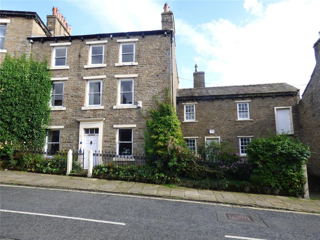 Main Street, Askrigg, Leyburn, North Yorkshire, DL8 9 bed semidetached house for sale £600,000