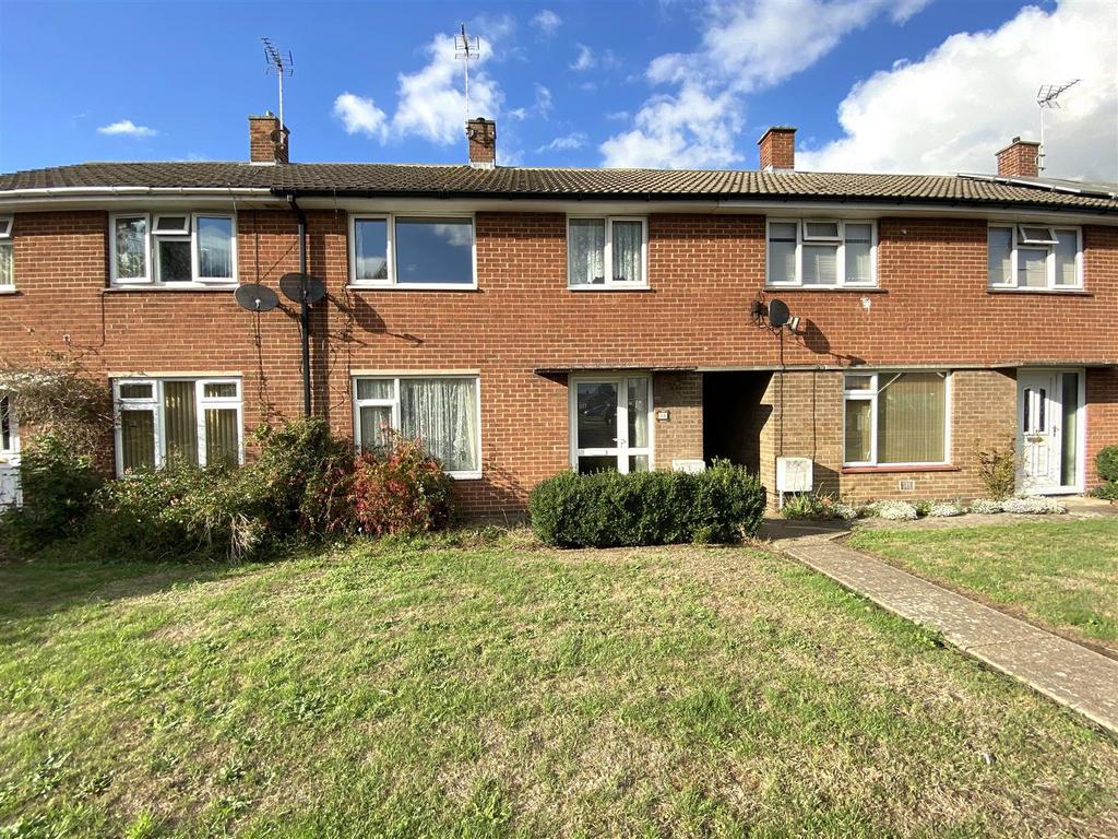 Windsor Close, Collingham, Newark 3 bed terraced house £185,000