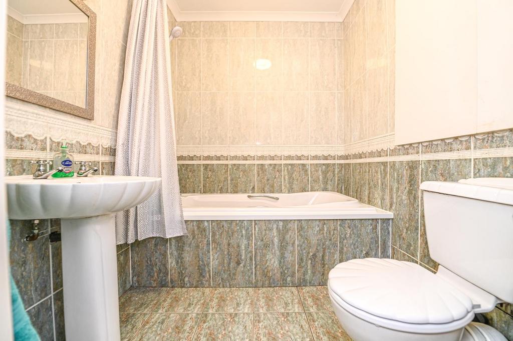 Annexe Bathroom