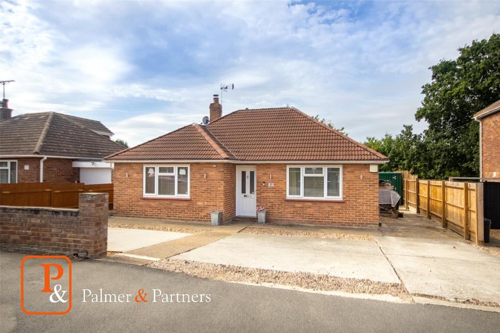 Hazelton Road, Colchester, Essex, CO4 2 bed bungalow £325,000