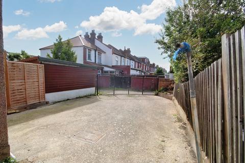 3 bedroom terraced house for sale - Harrow Road, Wembley, Middlesex HA9