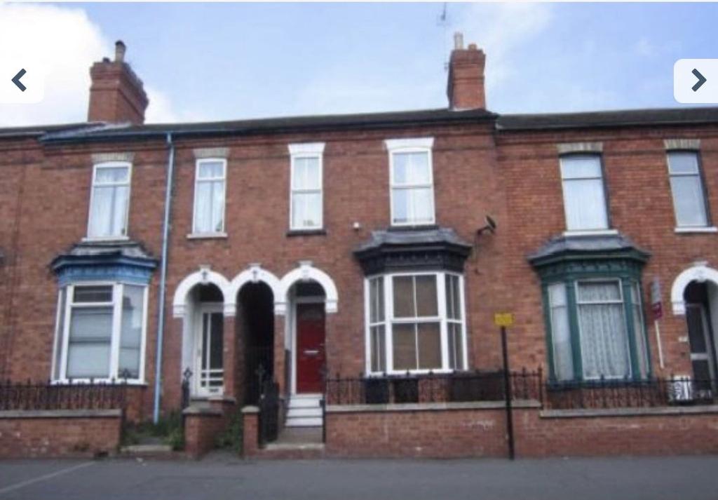 monks-road-lincoln-lincolnshire-4-bed-property-135-000