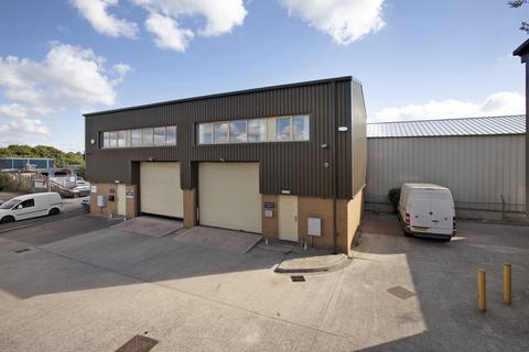 Industrial unit to rent - Dawlish Business Park, Dawlish, EX7 0NH