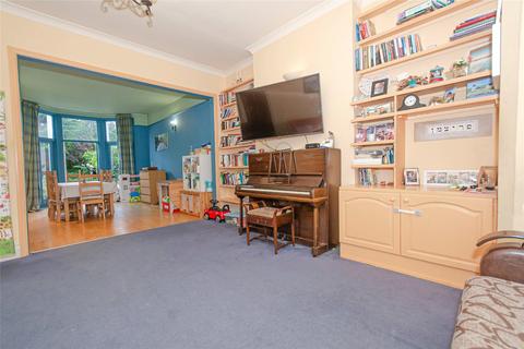 82 Wilton Road, London, N10 1LT