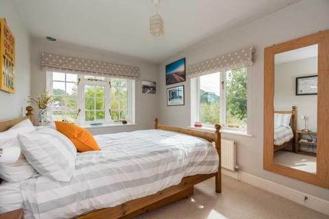 1 Varnells Terrace, Hambleden, Henley-on-thames, RG9 6SA