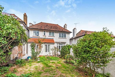 3 North Crescent, London, N3 3LL
