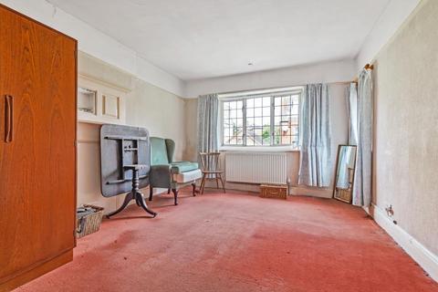 3 North Crescent, London, N3 3LL