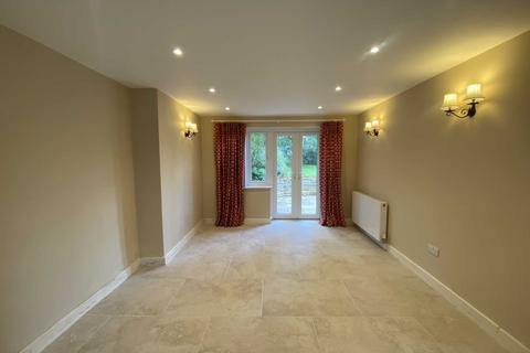 undefined, West End, Kingham