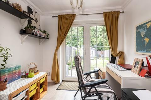 43 Academy Drive, Gillingham, ME7 3EG