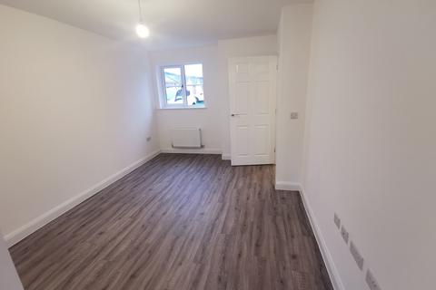 2 bedroom terraced house to rent - Smiths Drive, Pentrechwyth, SA1 7GB