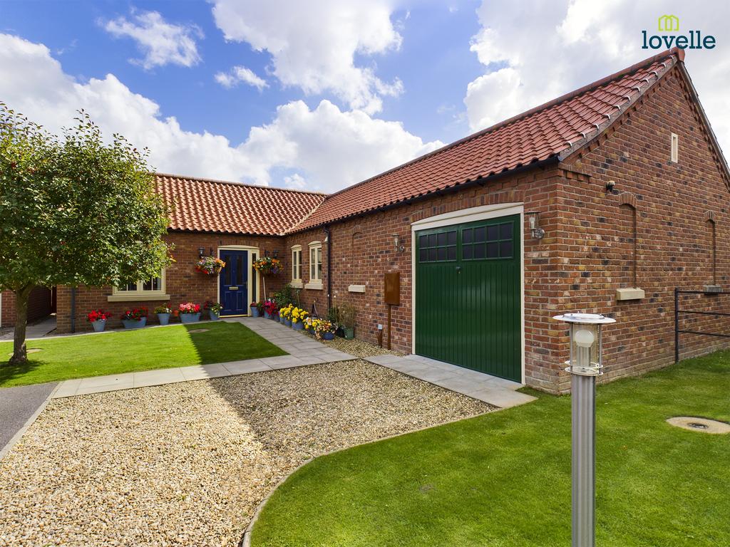 Townhill Lane, Woodhall Spa, LN10 2 bed bungalow £235,000