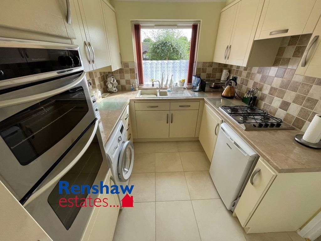 Nesfield Court, Ilkeston, Derbyshire 2 bed flat £110,000