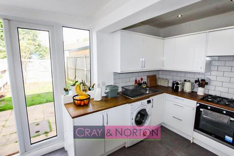 2 bedroom terraced house to rent, Ritchie Road, Croydon, CR0