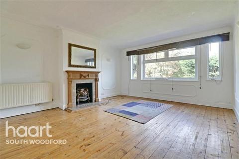 3 bedroom flat to rent - Beechwood Park, South Woodford, E18