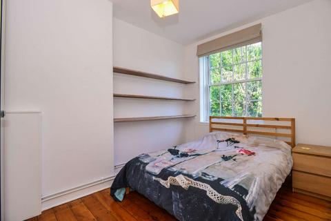 3 bedroom flat to rent, Frazier Street, Waterloo, London