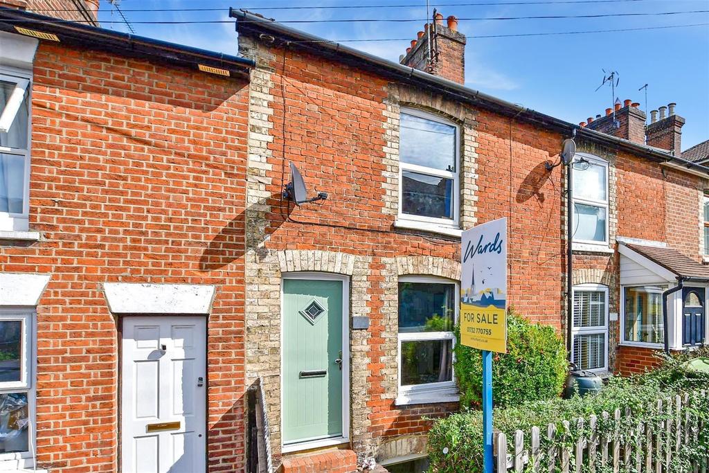Pembury Road, Tonbridge, Kent 2 bed terraced house for sale £350,000