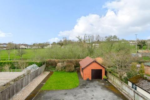 Tudor House Broadway, Llandrindod Wells, LD1 5HT
