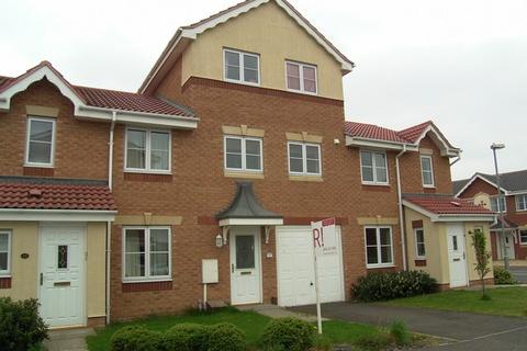 3 bedroom terraced house to rent, Watling Close, Bracebridge Heath, LN4